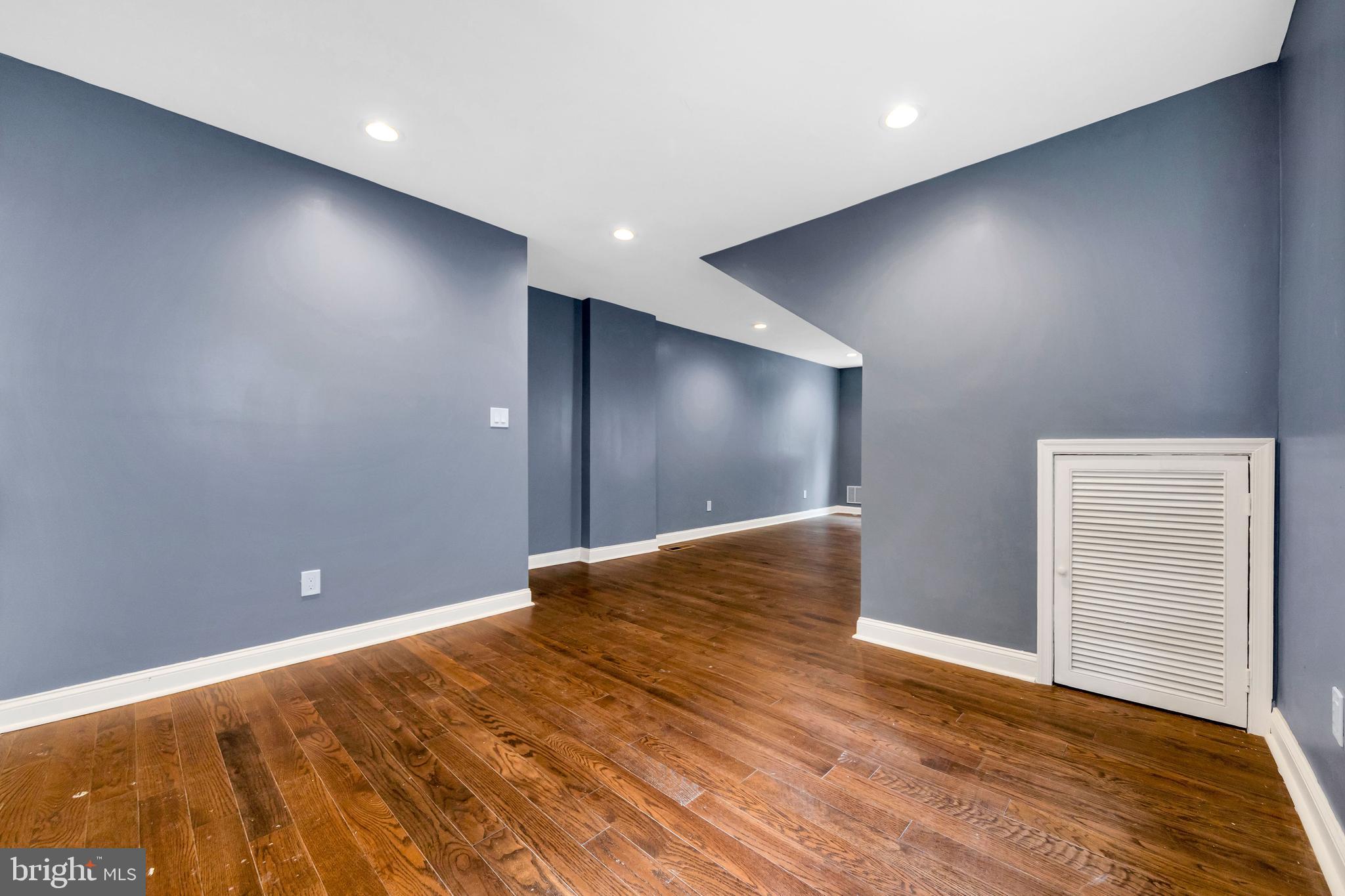 LANSDOWNE PARK - Residential