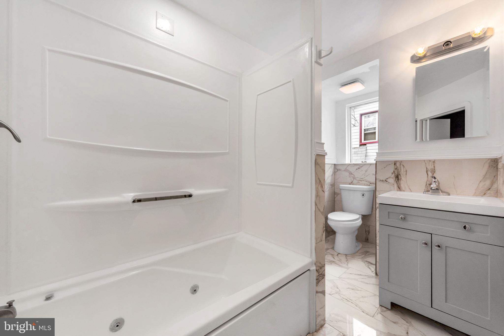 LANSDOWNE PARK - Residential