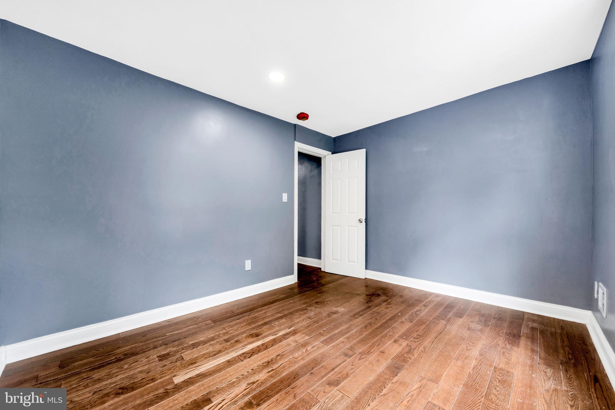 LANSDOWNE PARK - Residential