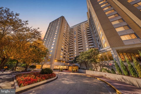 Photo of 4601 N Park Avenue #1509-J, CHEVY CHASE, MD 20815 (MLS # MDMC2256382)