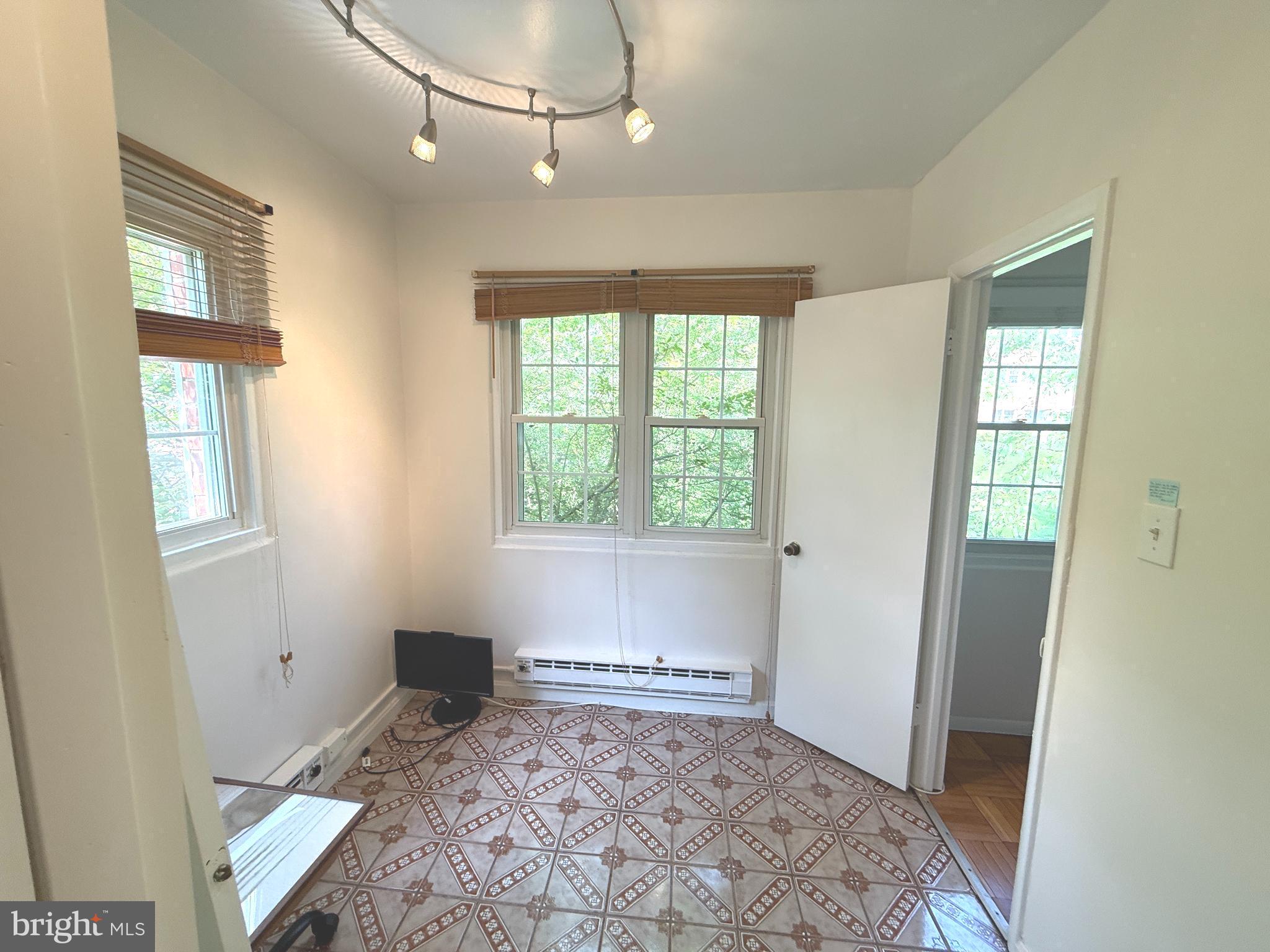 PARKFAIRFAX - Residential Lease