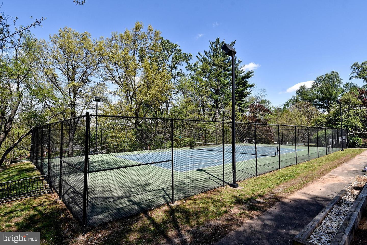 PARKFAIRFAX - Residential Lease