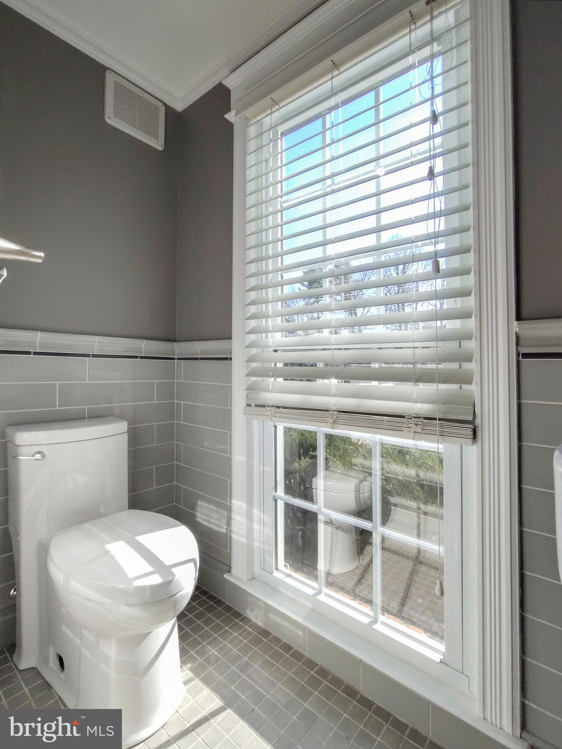 OLD MILL COMMUNITY - Residential Lease