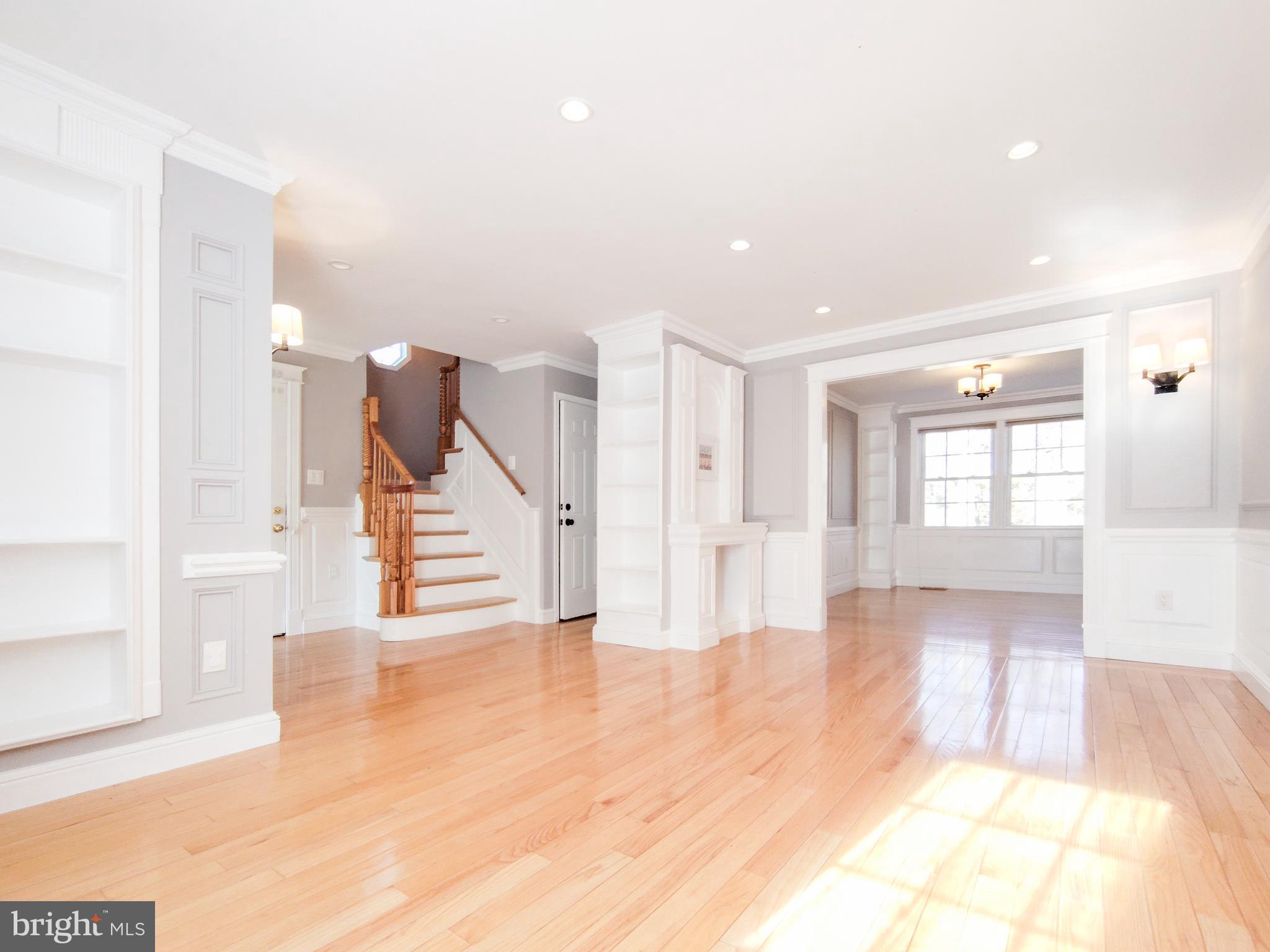 9513 CHERRY OAK COURT