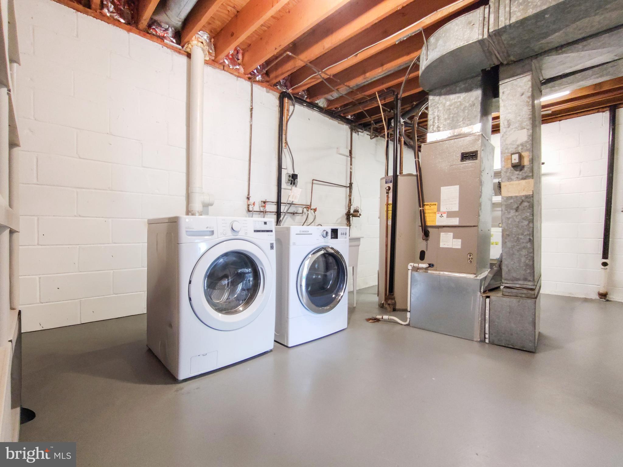 OLD MILL COMMUNITY - Residential Lease