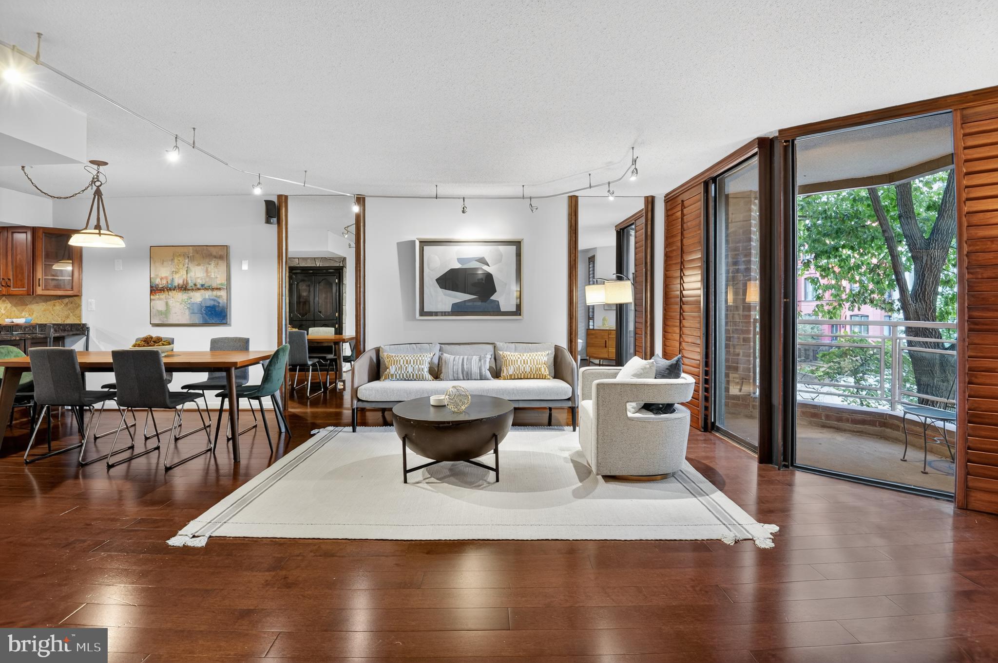 1099 22ND STREET NW 304