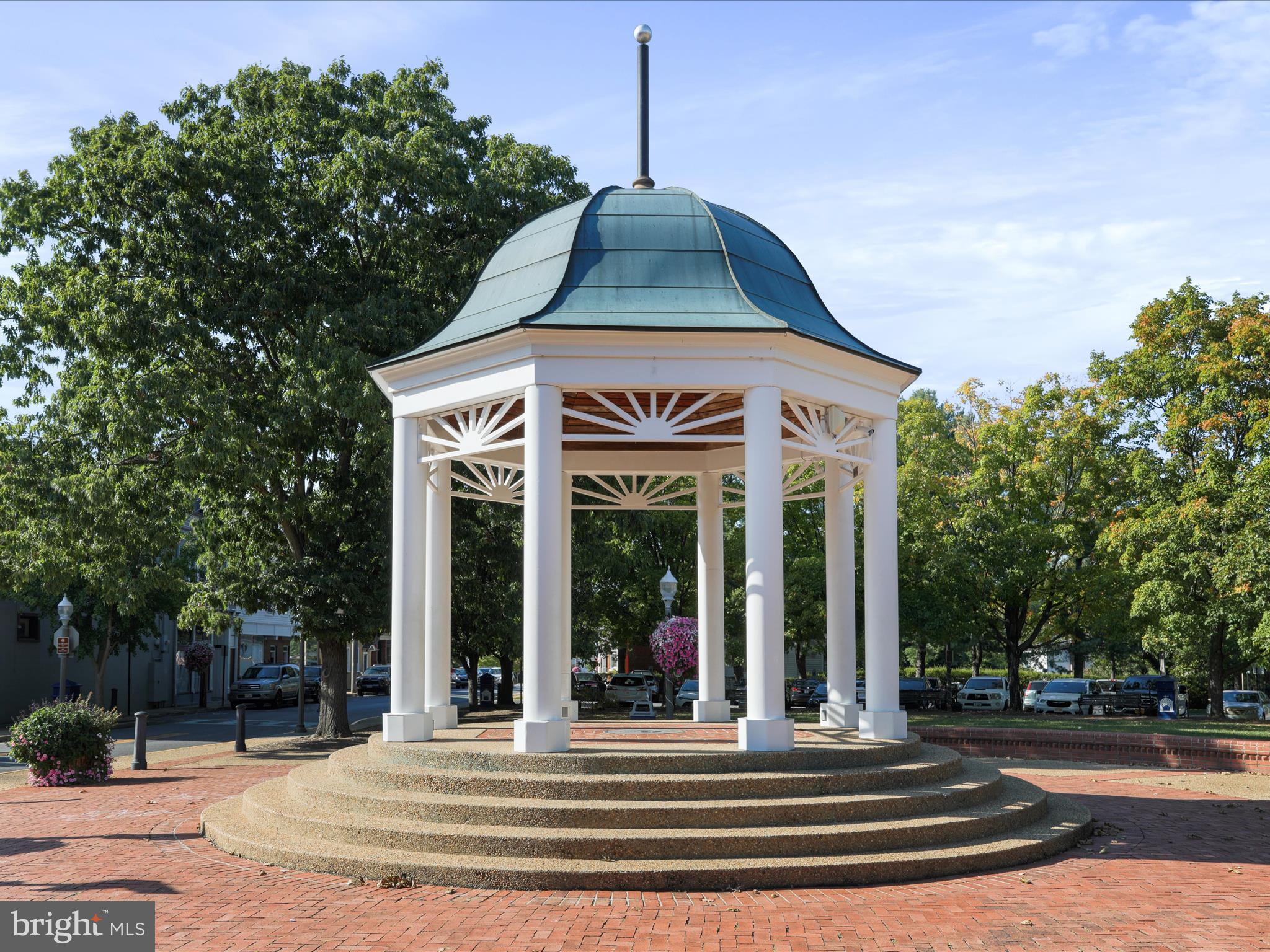 SHENANDOAH  SHORES - Residential