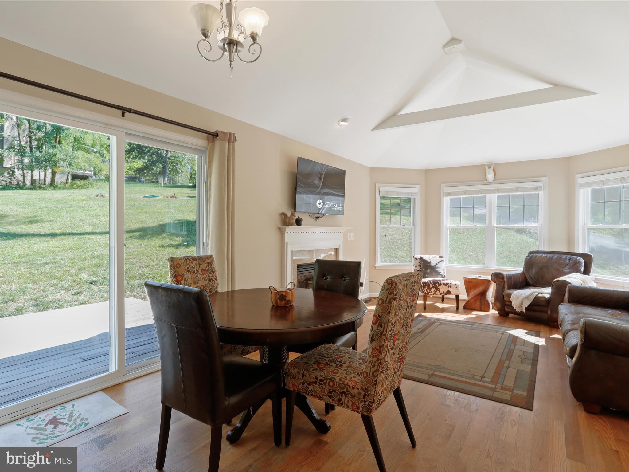 SHENANDOAH  SHORES - Residential