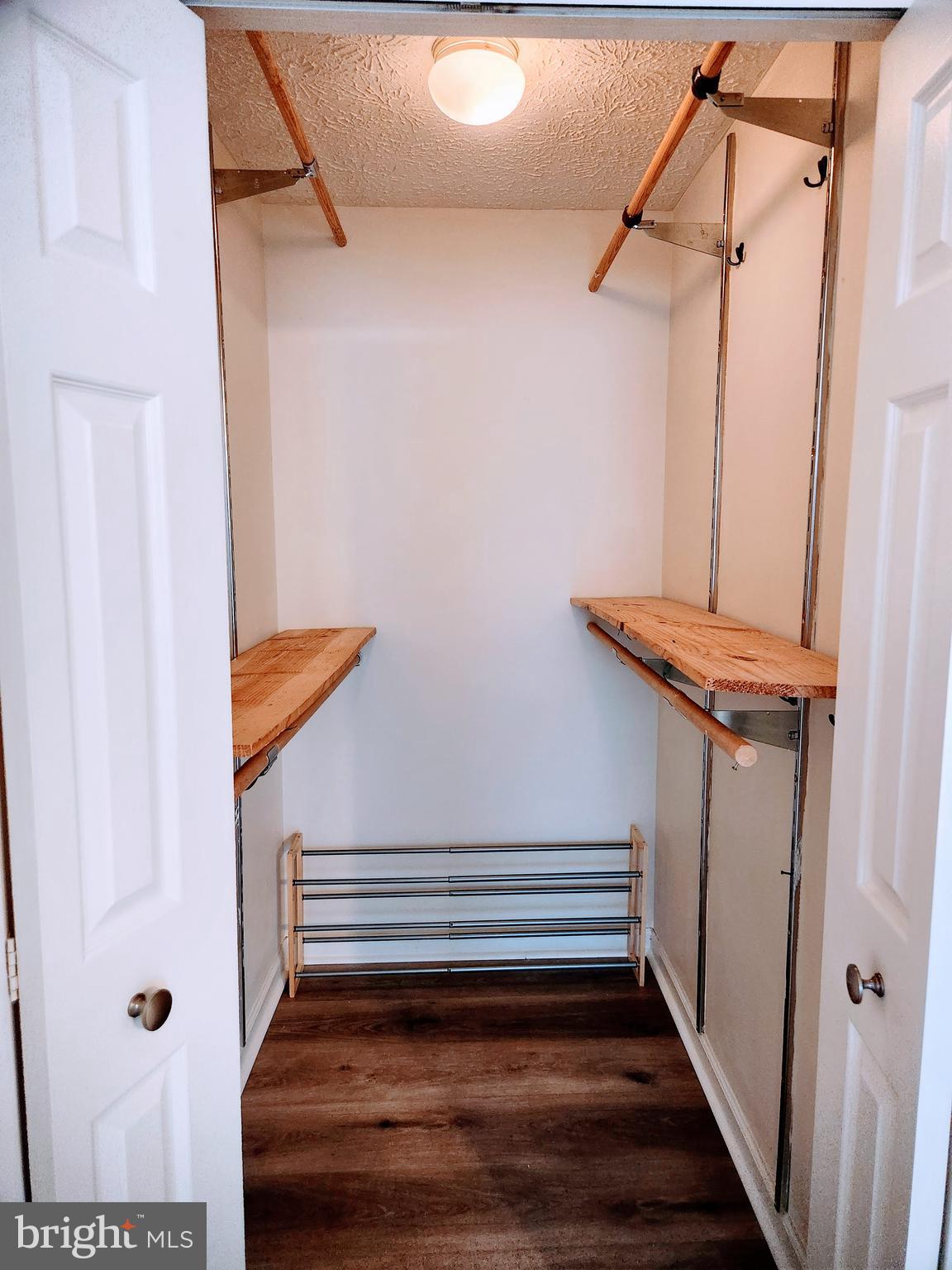 PINEY ORCHARD - Residential Lease