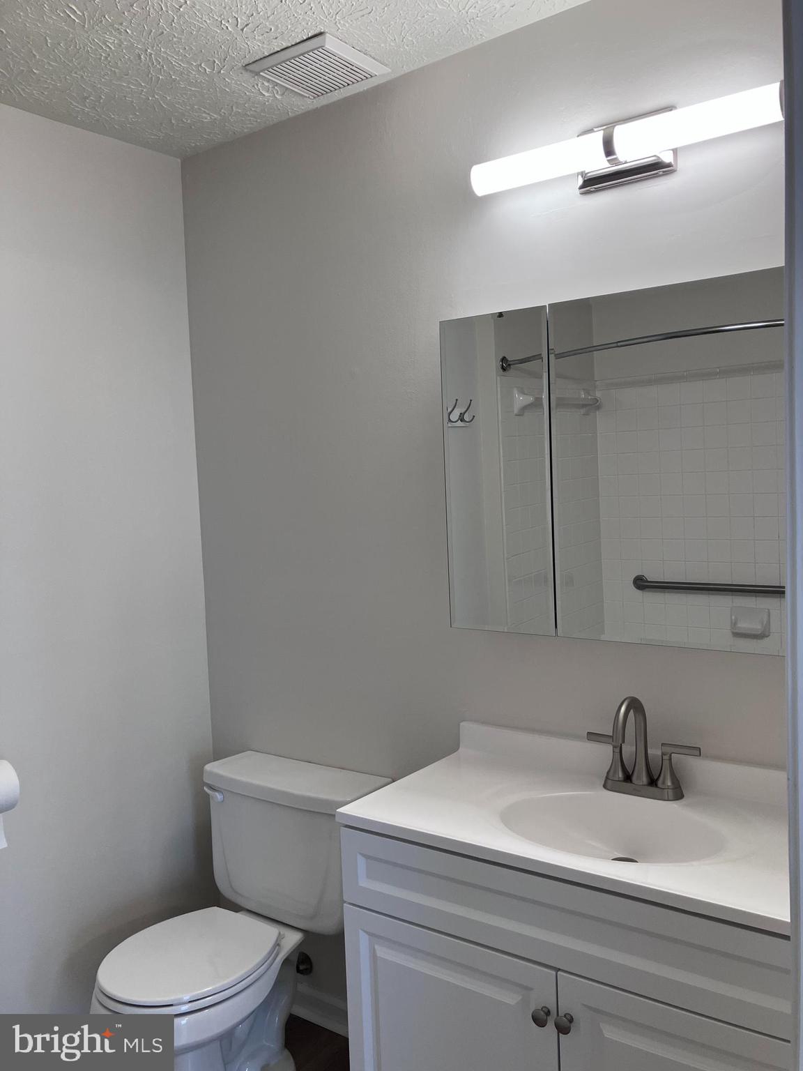 PINEY ORCHARD - Residential Lease