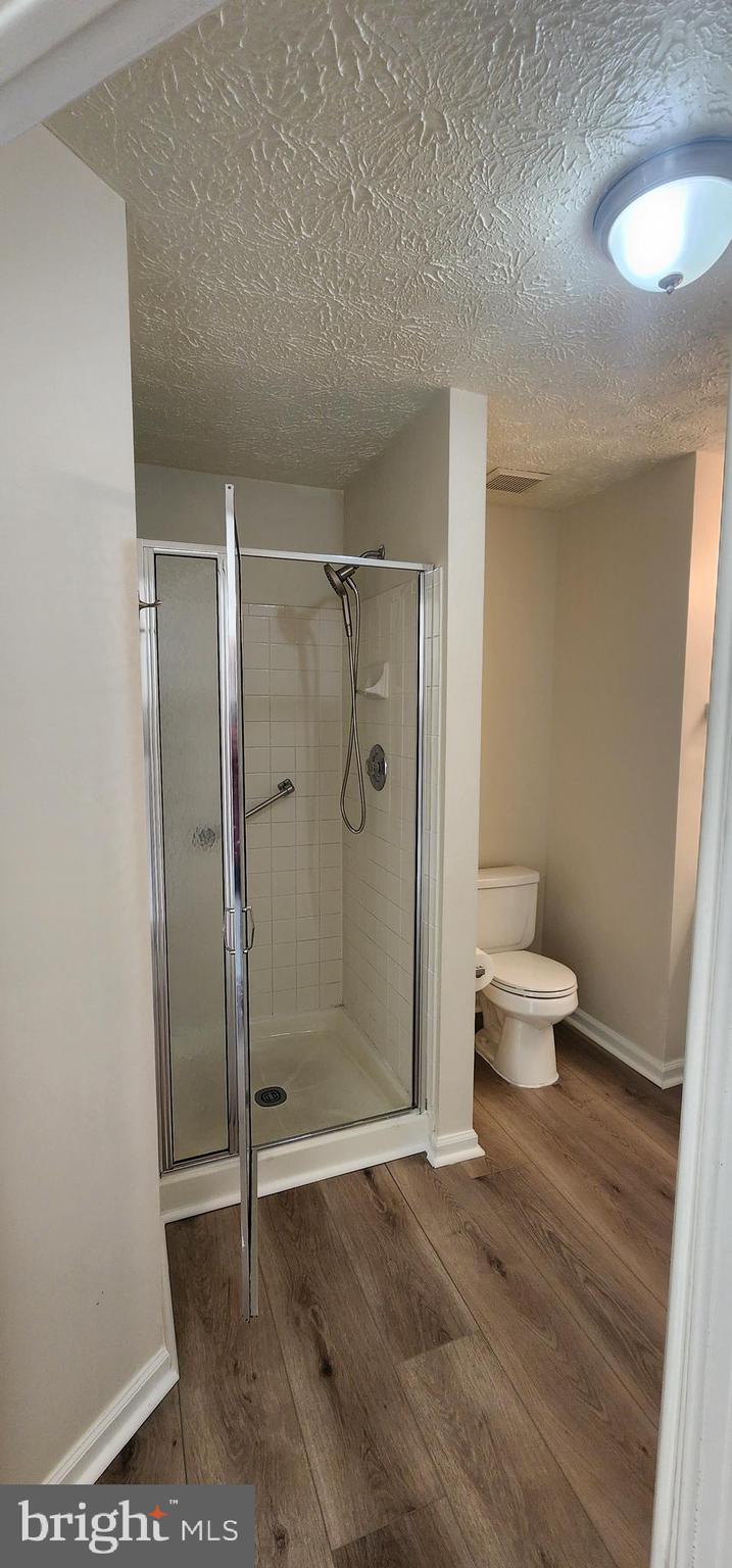 PINEY ORCHARD - Residential Lease