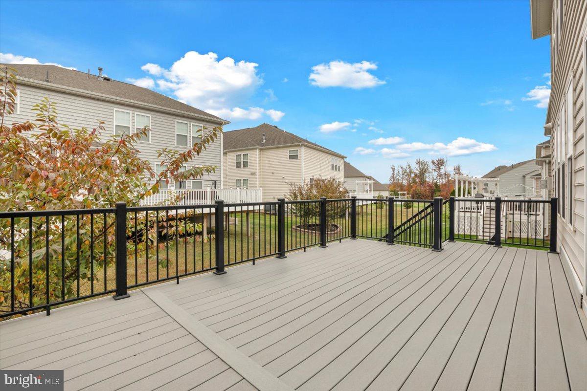 EASTVIEW AT STONE RIDGE - Residential