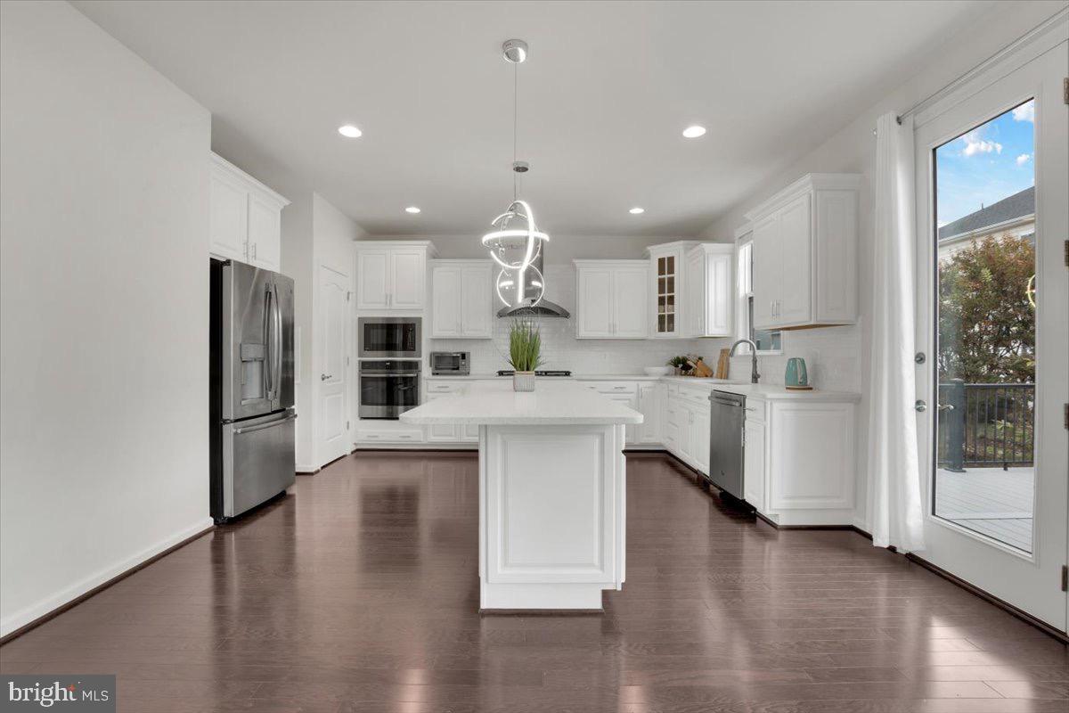 EASTVIEW AT STONE RIDGE - Residential