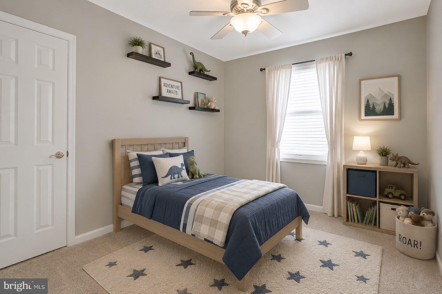 WOODLAND BEACH - Residential