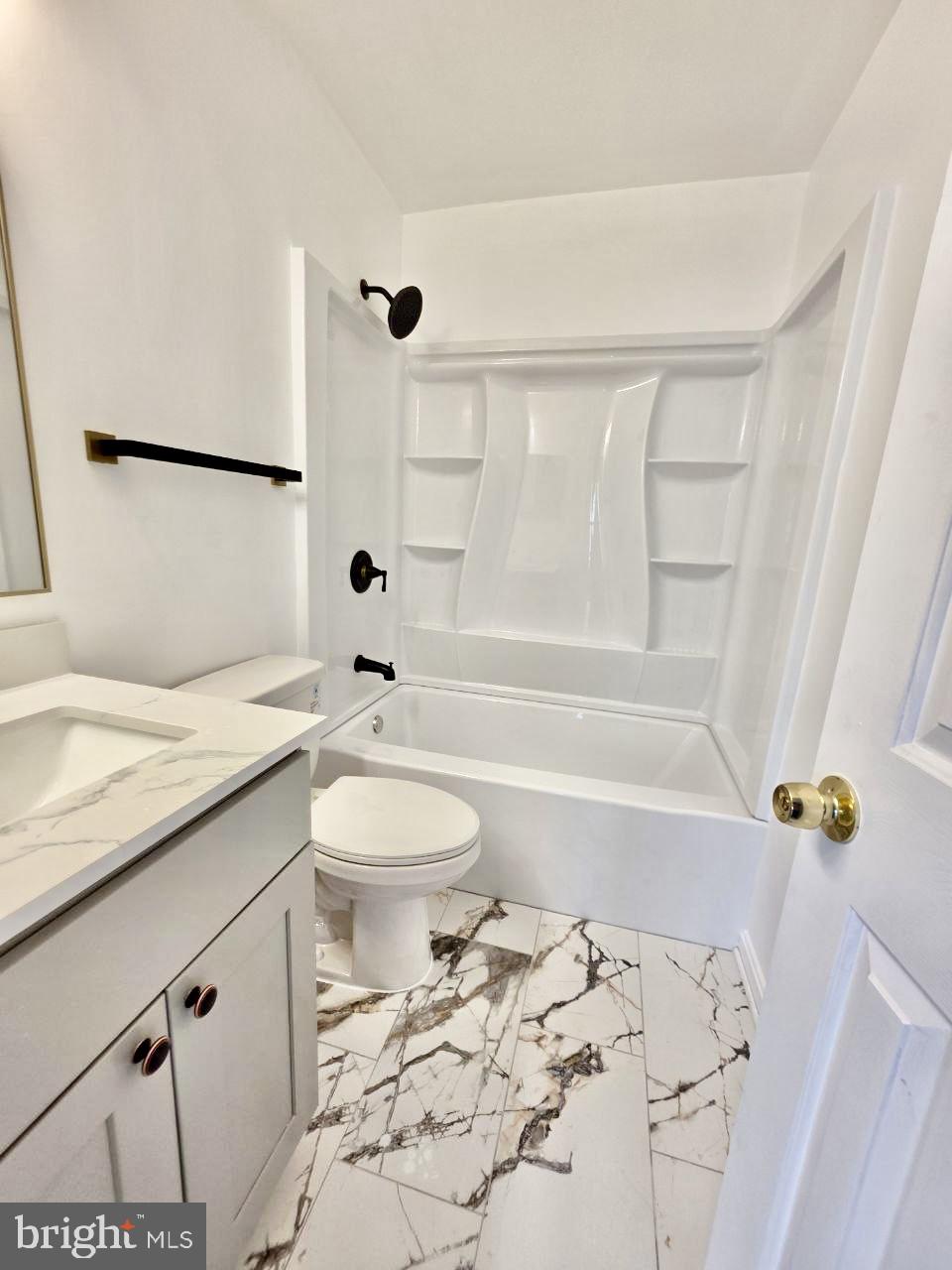 APPLEGATE CONDO - Residential