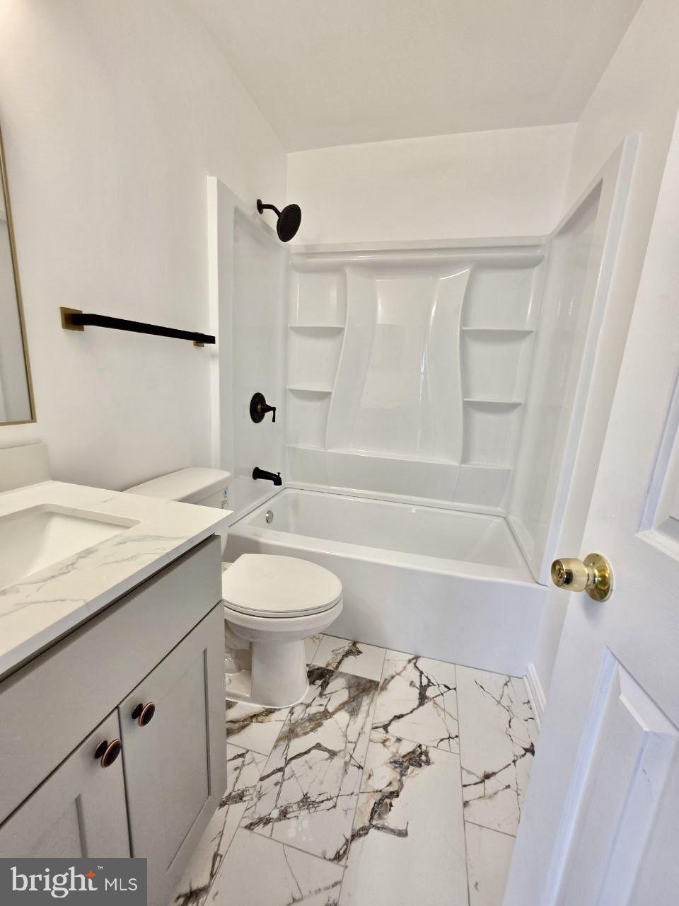 APPLEGATE CONDO - Residential