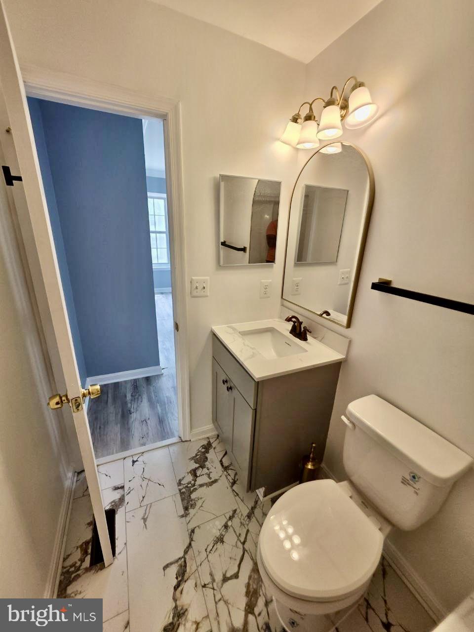 APPLEGATE CONDO - Residential