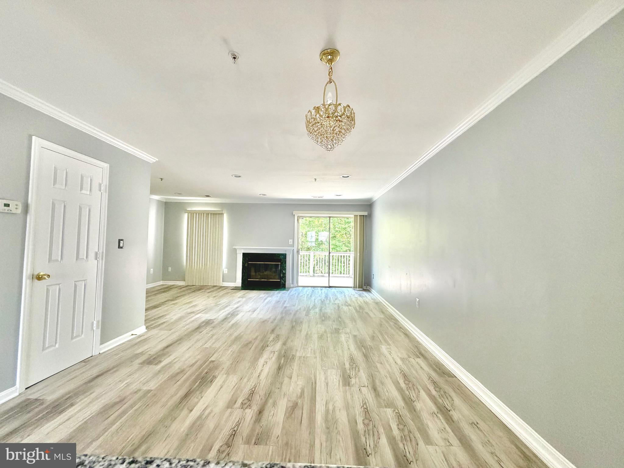 APPLEGATE CONDO - Residential