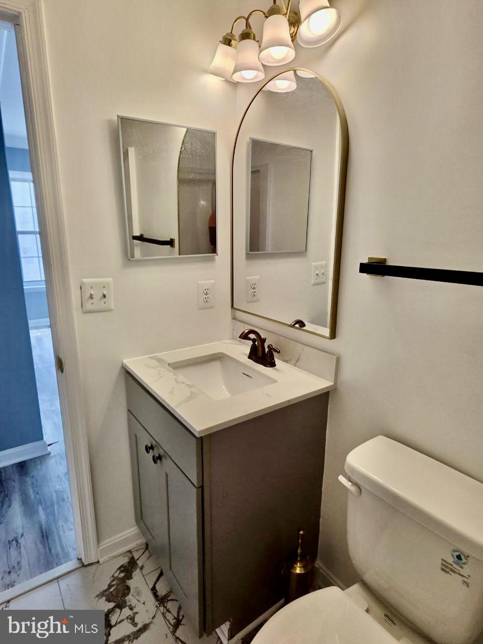 APPLEGATE CONDO - Residential