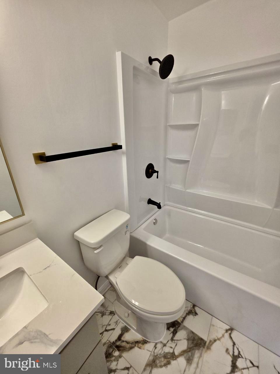 APPLEGATE CONDO - Residential