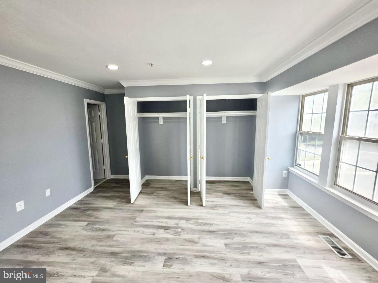 APPLEGATE CONDO - Residential