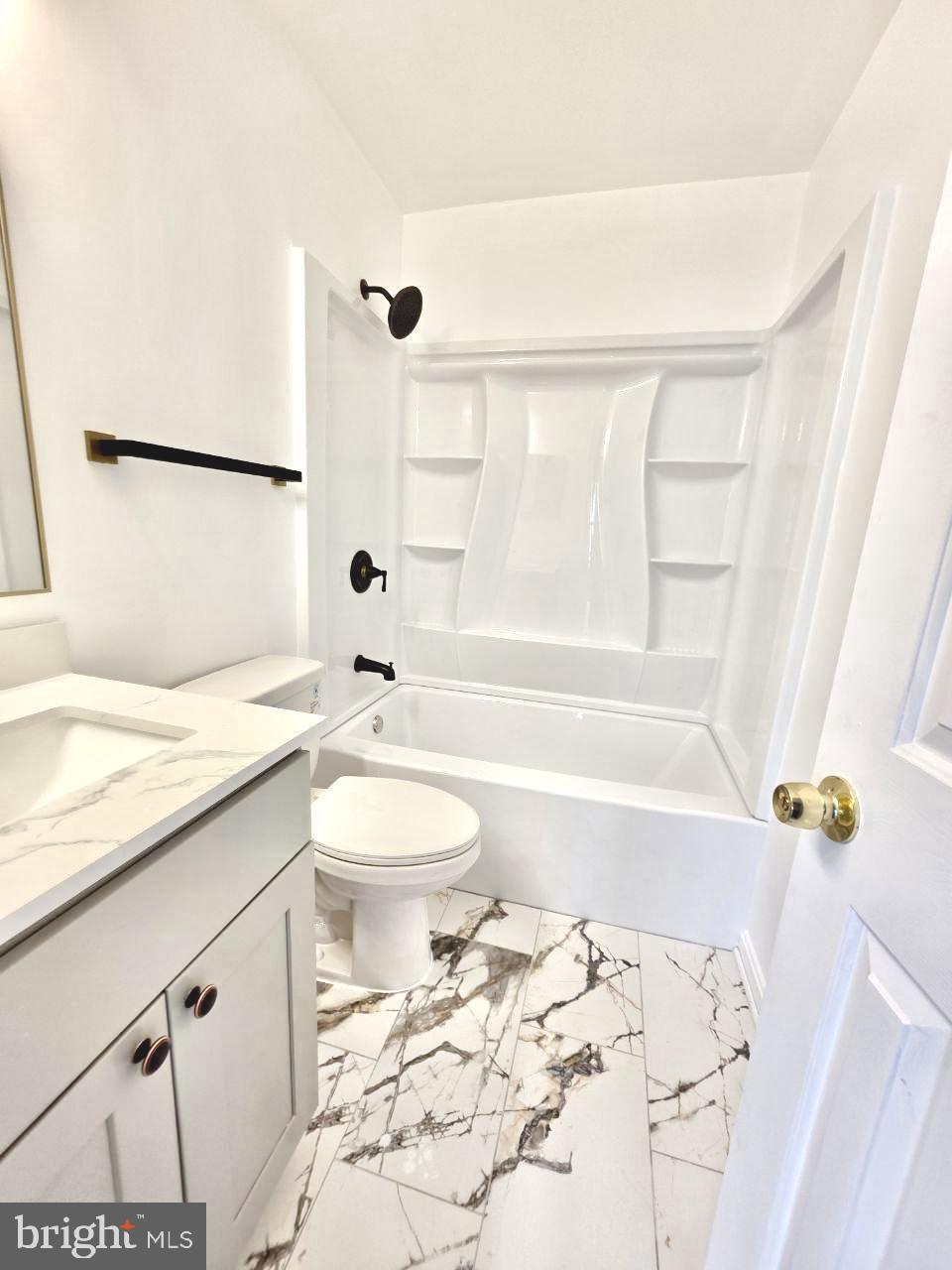 APPLEGATE CONDO - Residential