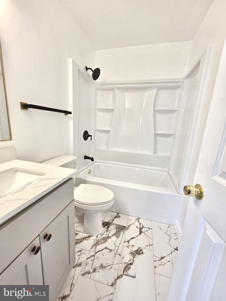 APPLEGATE CONDO - Residential