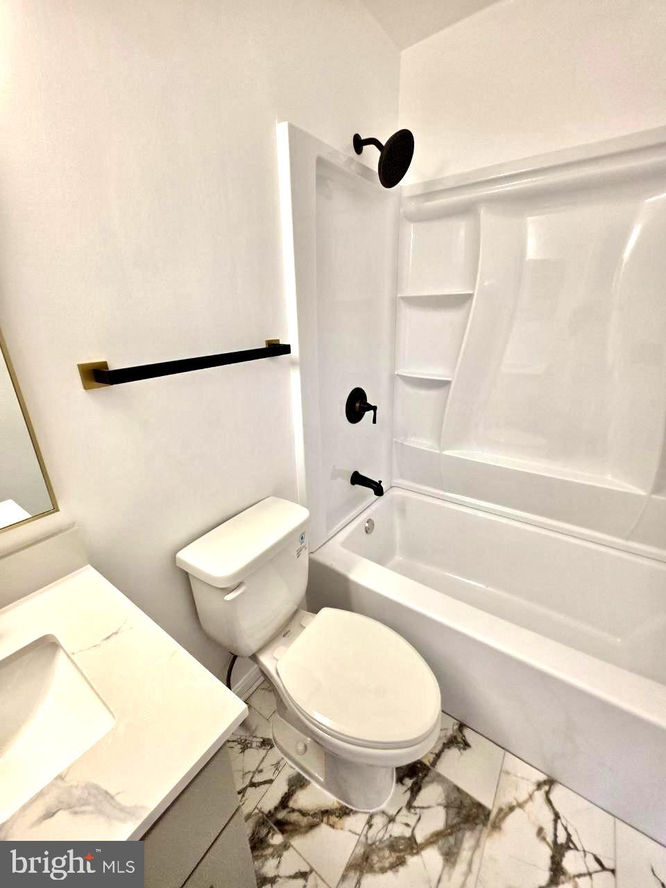 APPLEGATE CONDO - Residential