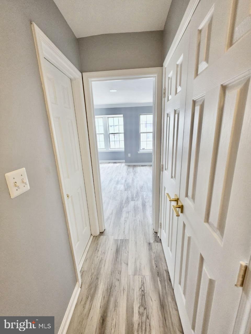 APPLEGATE CONDO - Residential