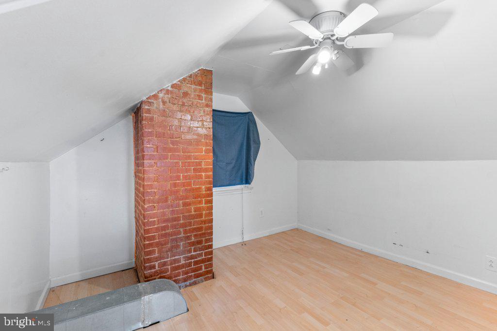 GARDENVILLE - Residential Lease