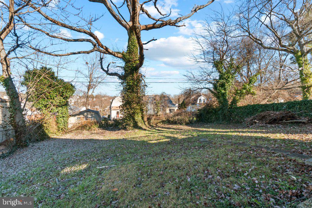 GARDENVILLE - Residential Lease