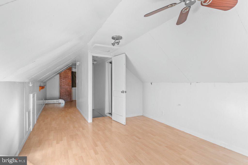 GARDENVILLE - Residential Lease