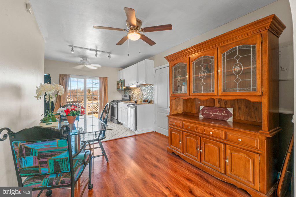 GARDENVILLE - Residential Lease