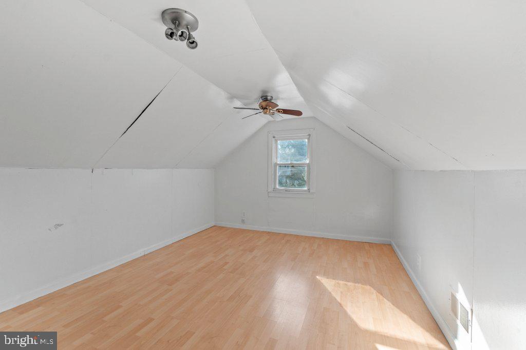 GARDENVILLE - Residential Lease