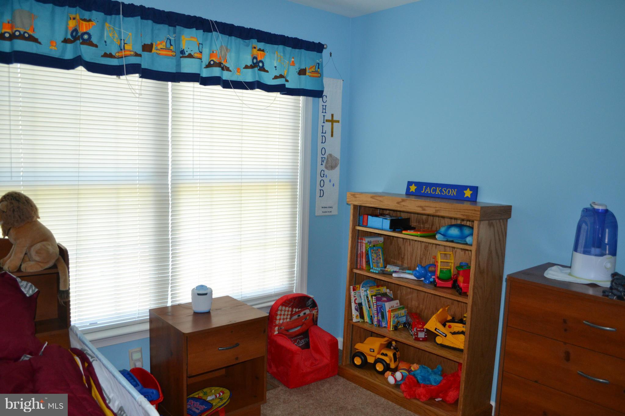 LAKE LAND - Residential