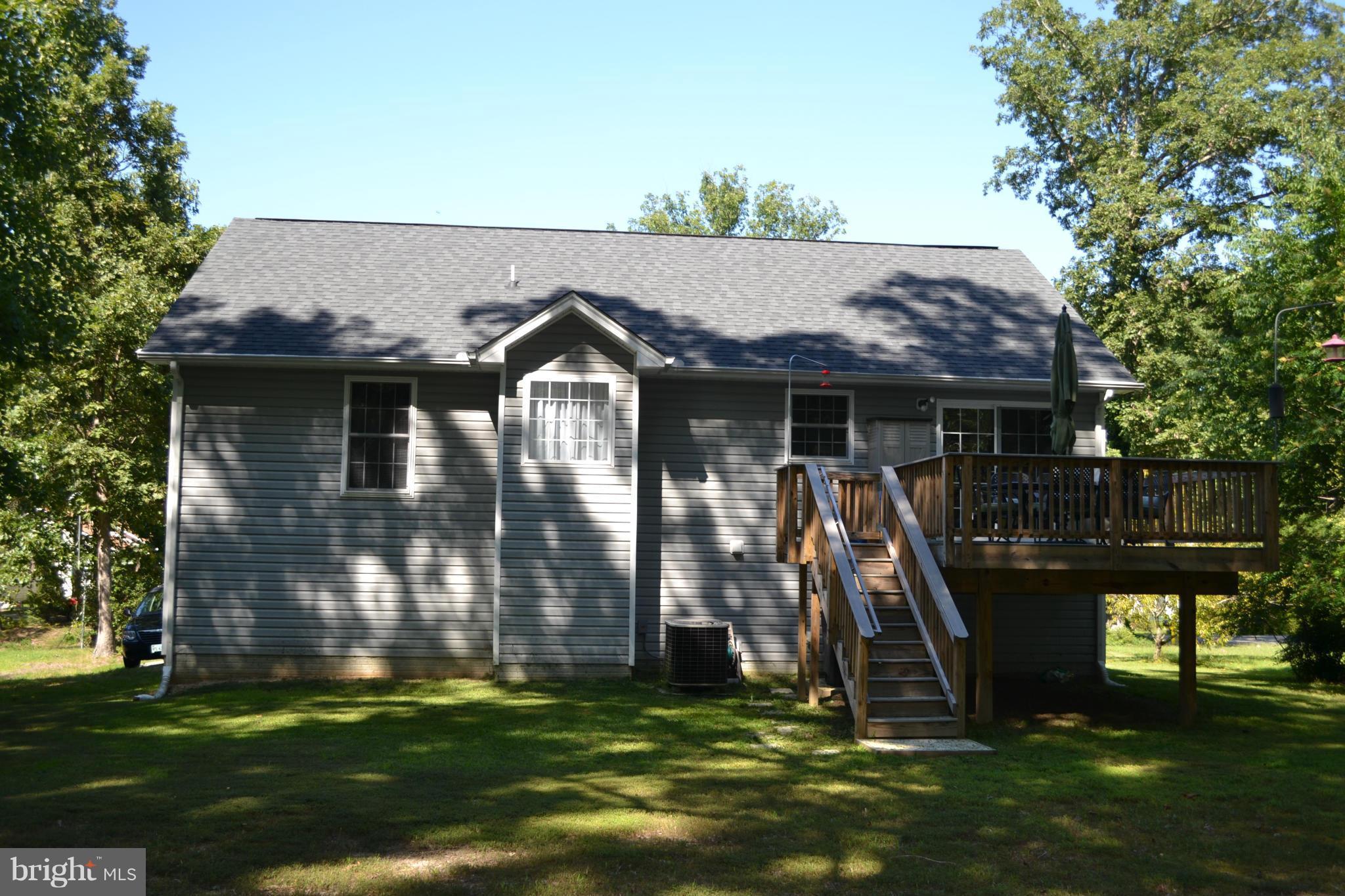 LAKE LAND - Residential