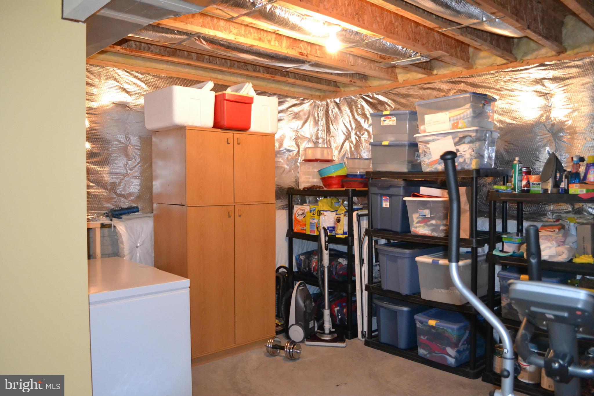 LAKE LAND - Residential