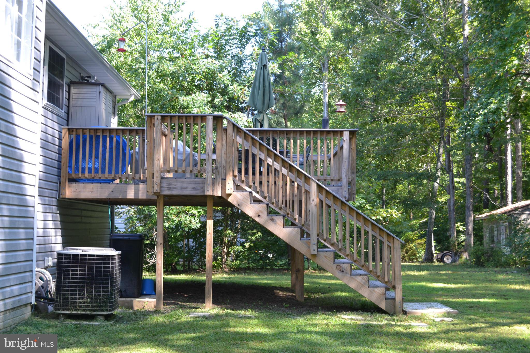 LAKE LAND - Residential