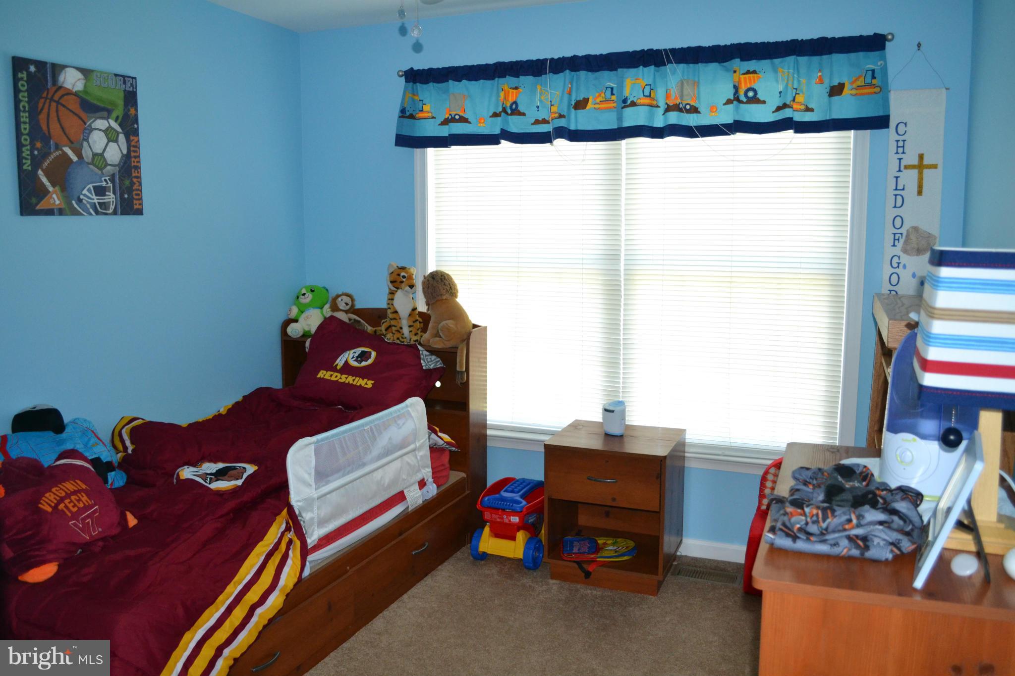 LAKE LAND - Residential