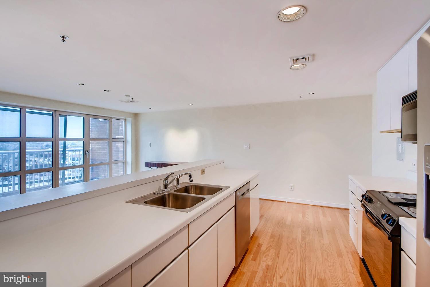 HARBOR EAST - Residential Lease