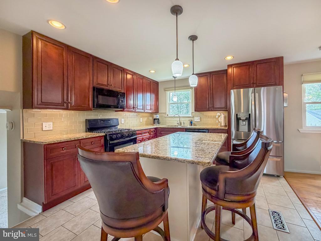 NESHAMINY VALLEY - Residential