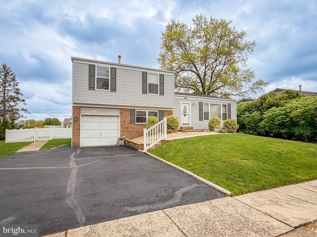 NESHAMINY VALLEY - Residential