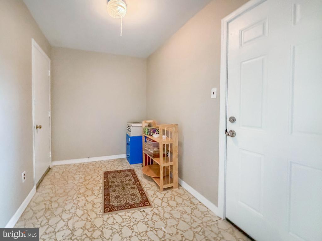 NESHAMINY VALLEY - Residential