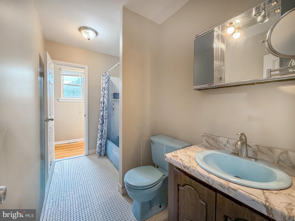 NESHAMINY VALLEY - Residential