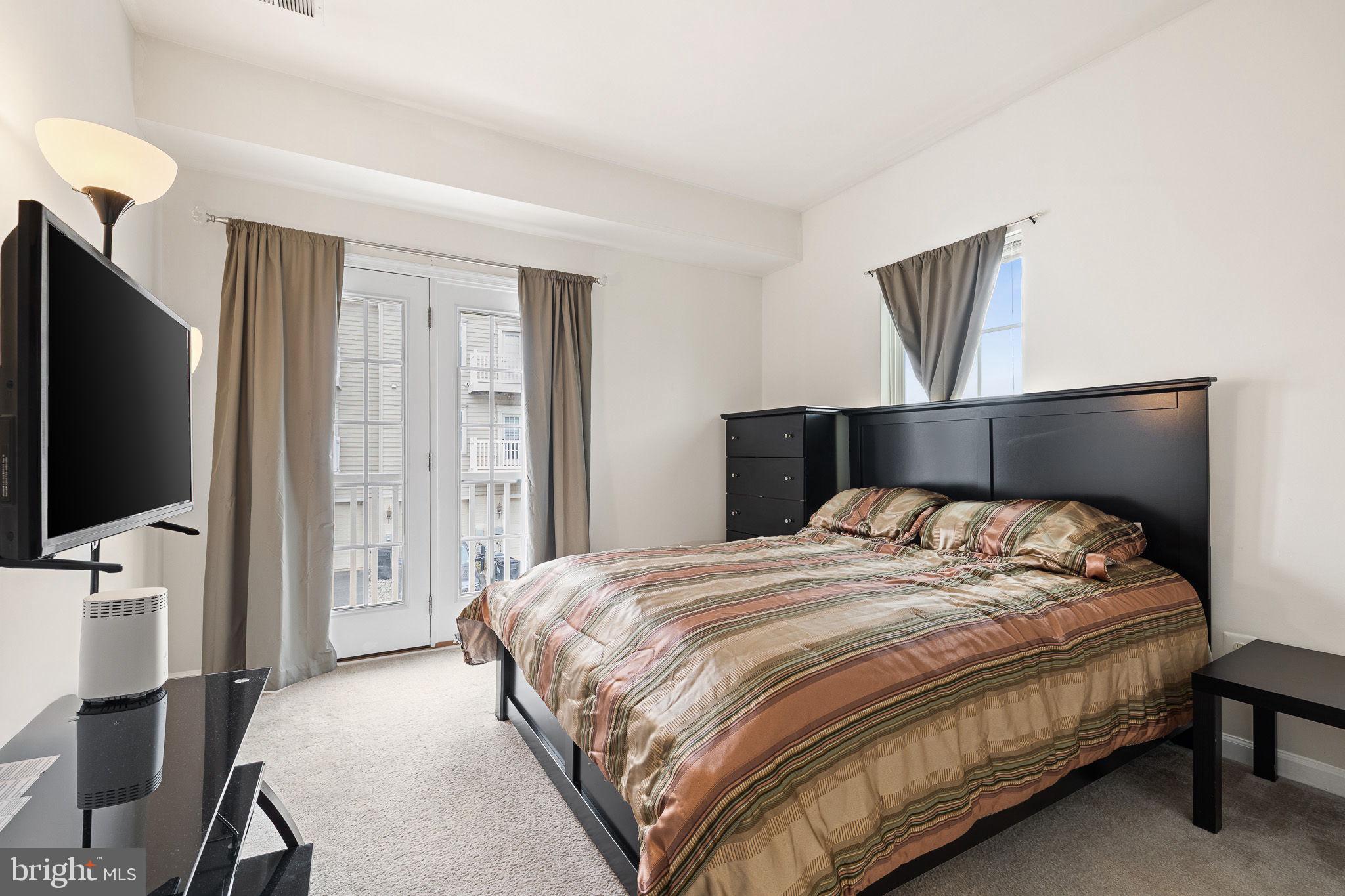 ARCOLA TOWN CENTER CONDO - Residential