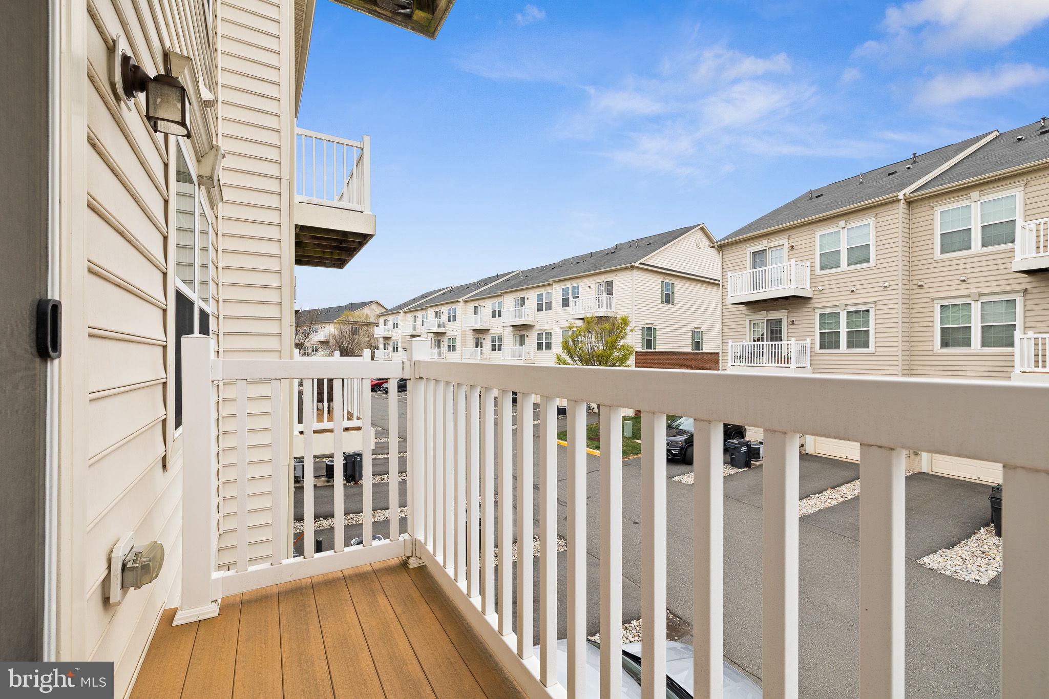 ARCOLA TOWN CENTER CONDO - Residential