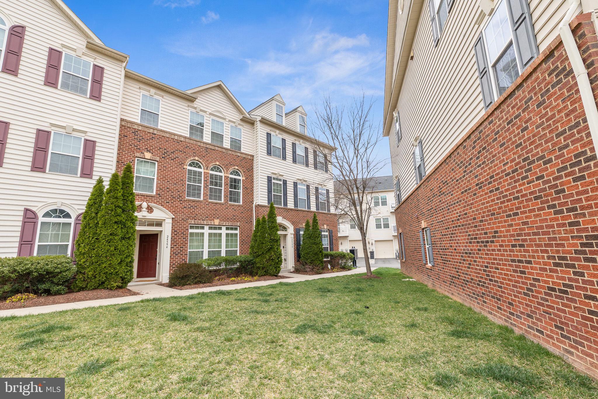 ARCOLA TOWN CENTER CONDO - Residential