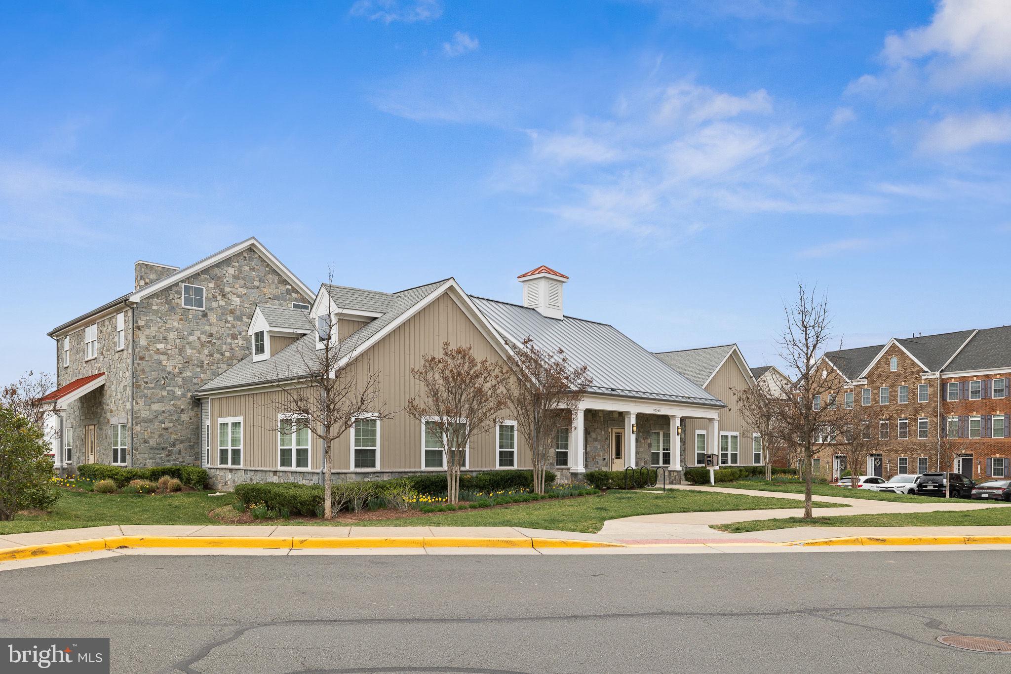 ARCOLA TOWN CENTER CONDO - Residential