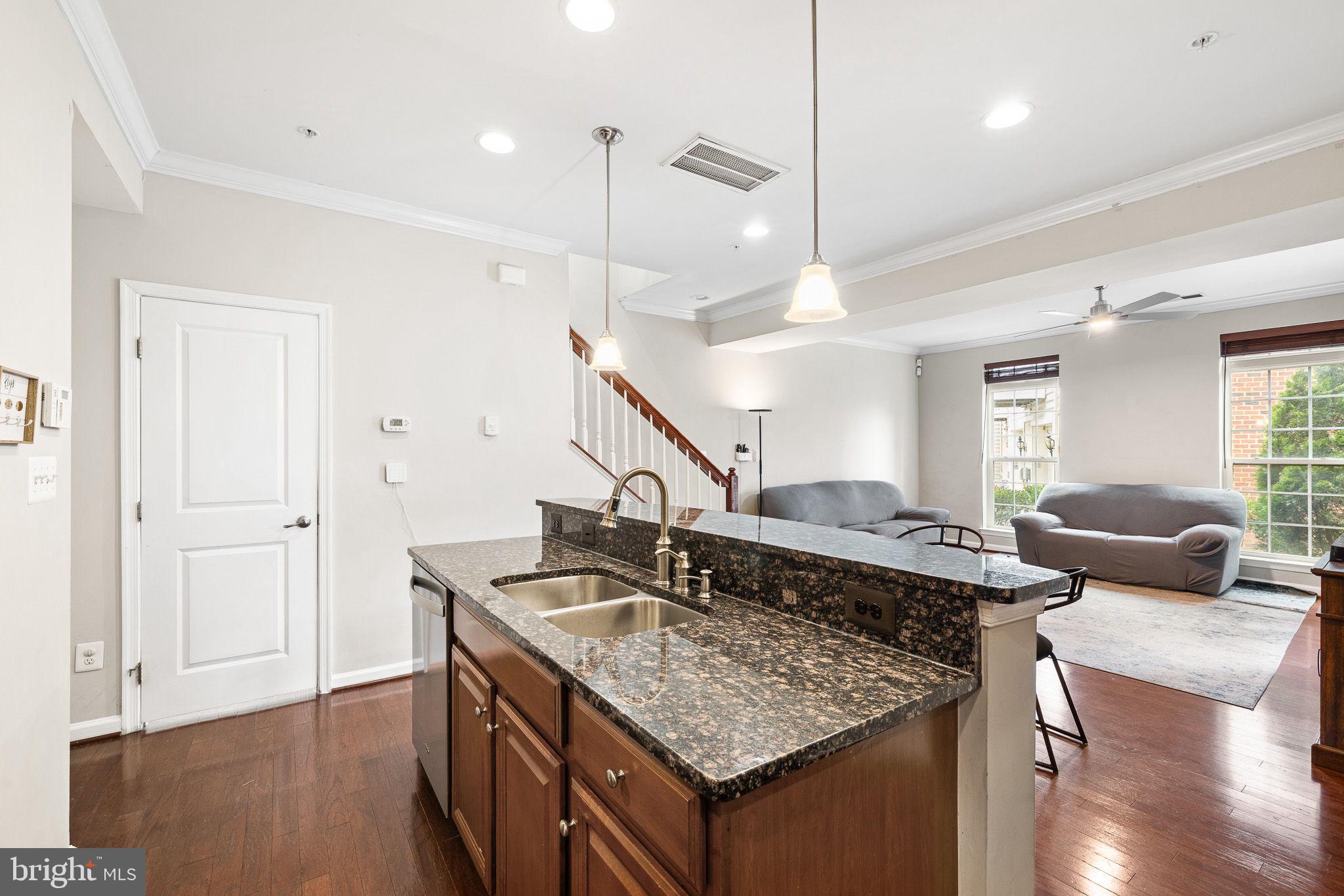 ARCOLA TOWN CENTER CONDO - Residential