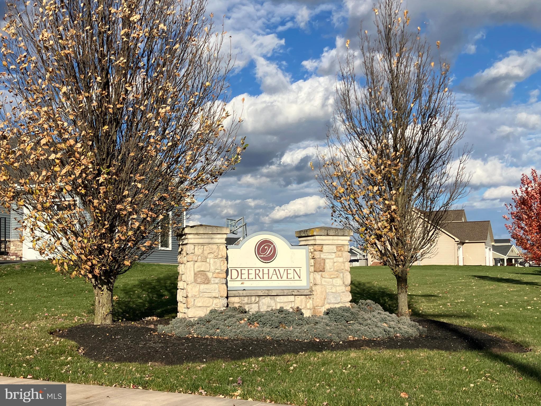 DEERHAVEN - Residential